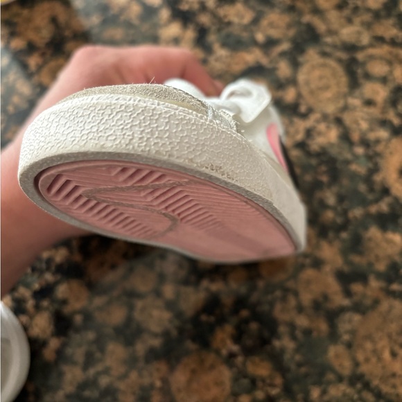 Kids Nike Blazer Mid '77 SE Double Swoosh White Arctic Punch Pink Shoes Size 8c - Picture 16 of 16